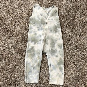 Rylee and cru tie-dye jumper-sleeveless with full length legs.Size 18-24 months